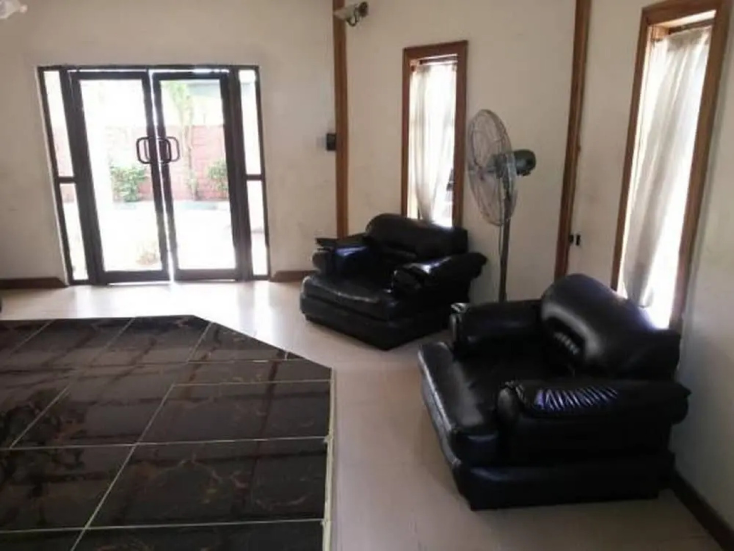 Room-garentiti Apartment - Silver Room i