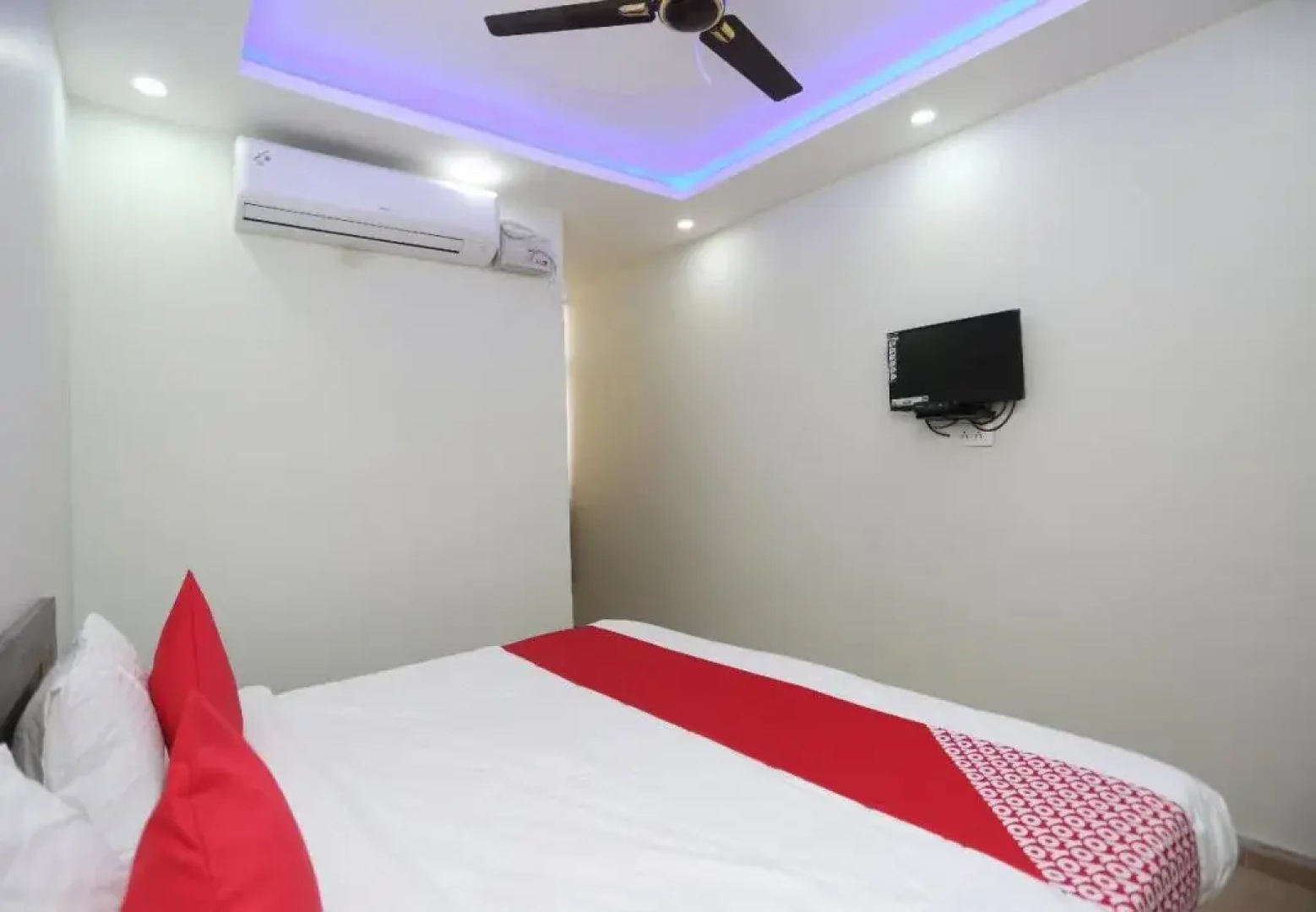 Hotel Baswari By OYO Rooms