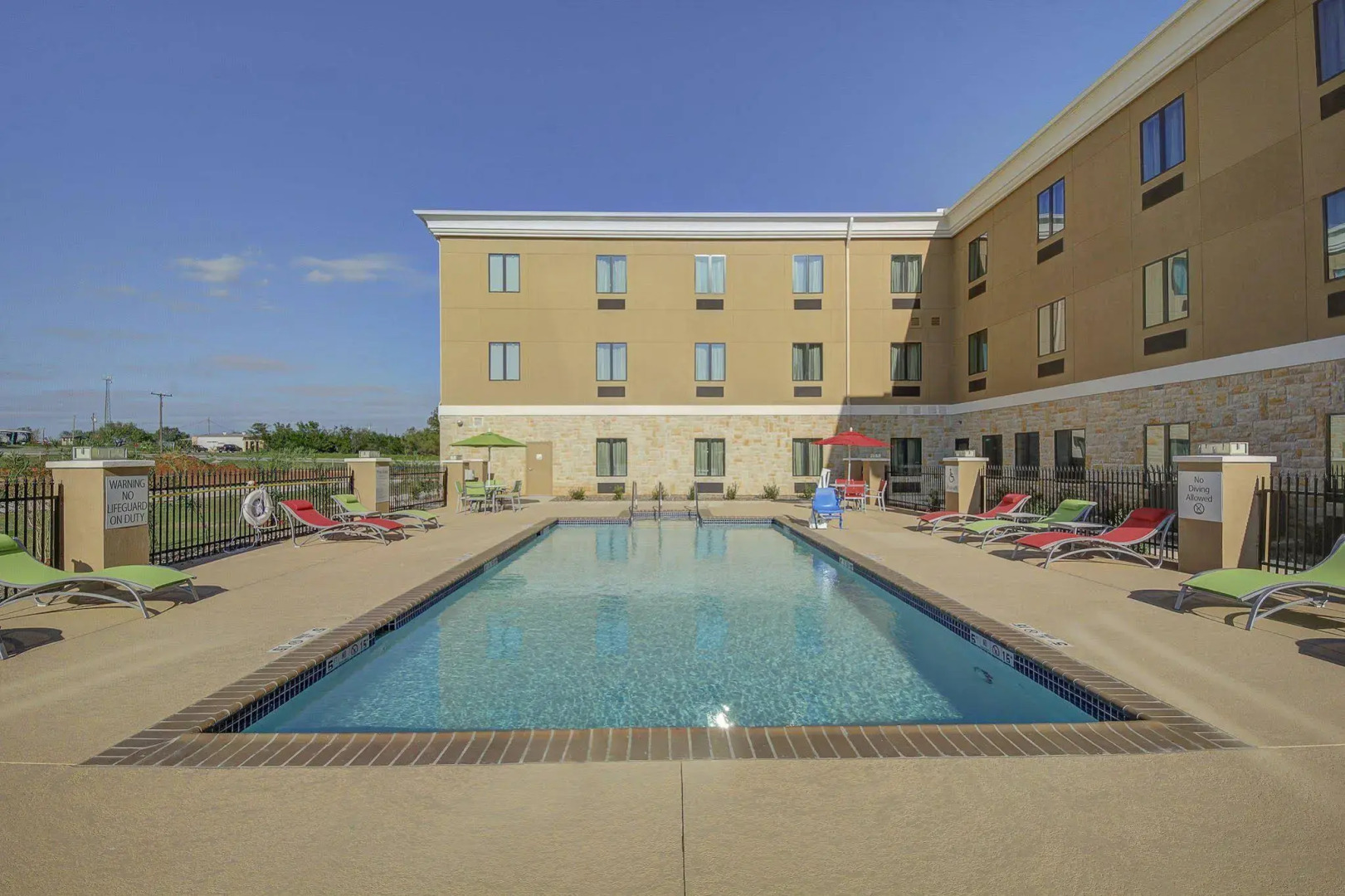 Holiday Inn Express & Suites Carrizo Springs by IHG