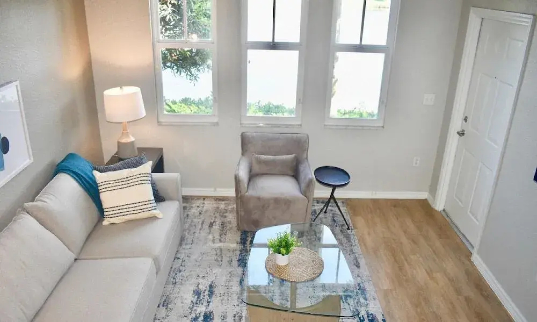 Landing Modern Apartment With Amazing Amenities Id5223