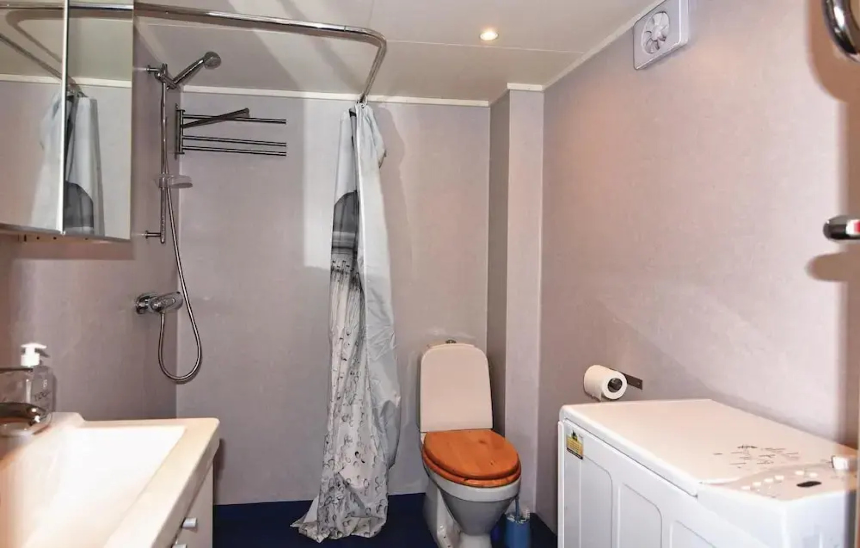 Beautiful Apartment in Skärhamn With 1 Bedrooms