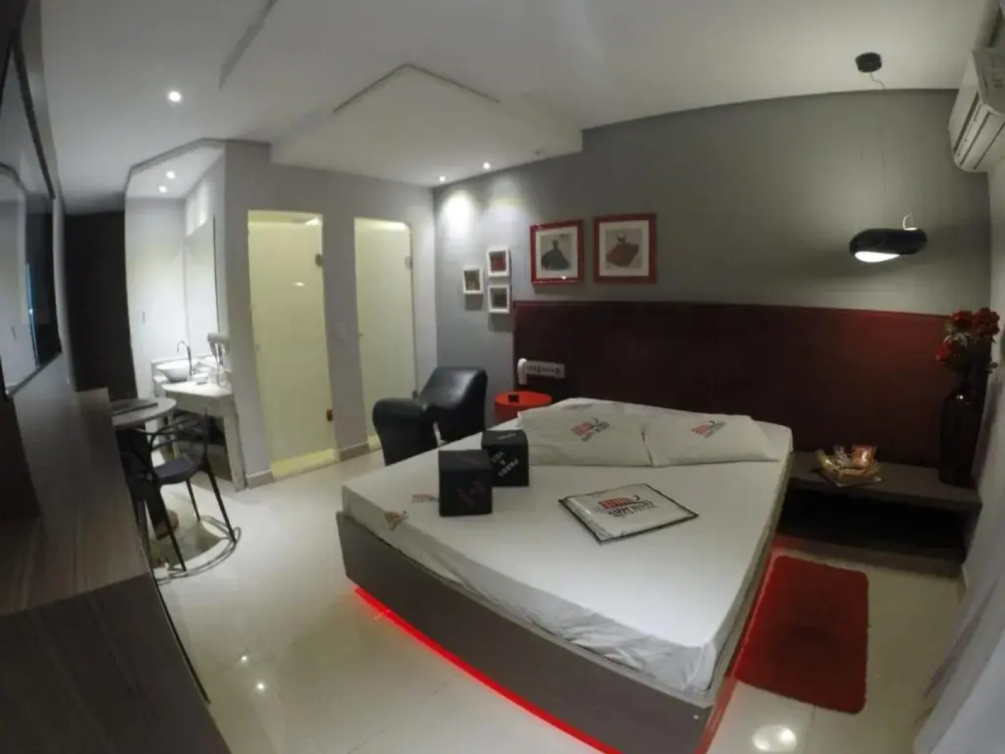 Motel Happy Night - Adults only