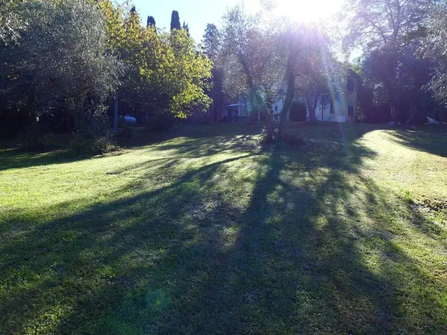 Vino, Views and Relaxing Stay