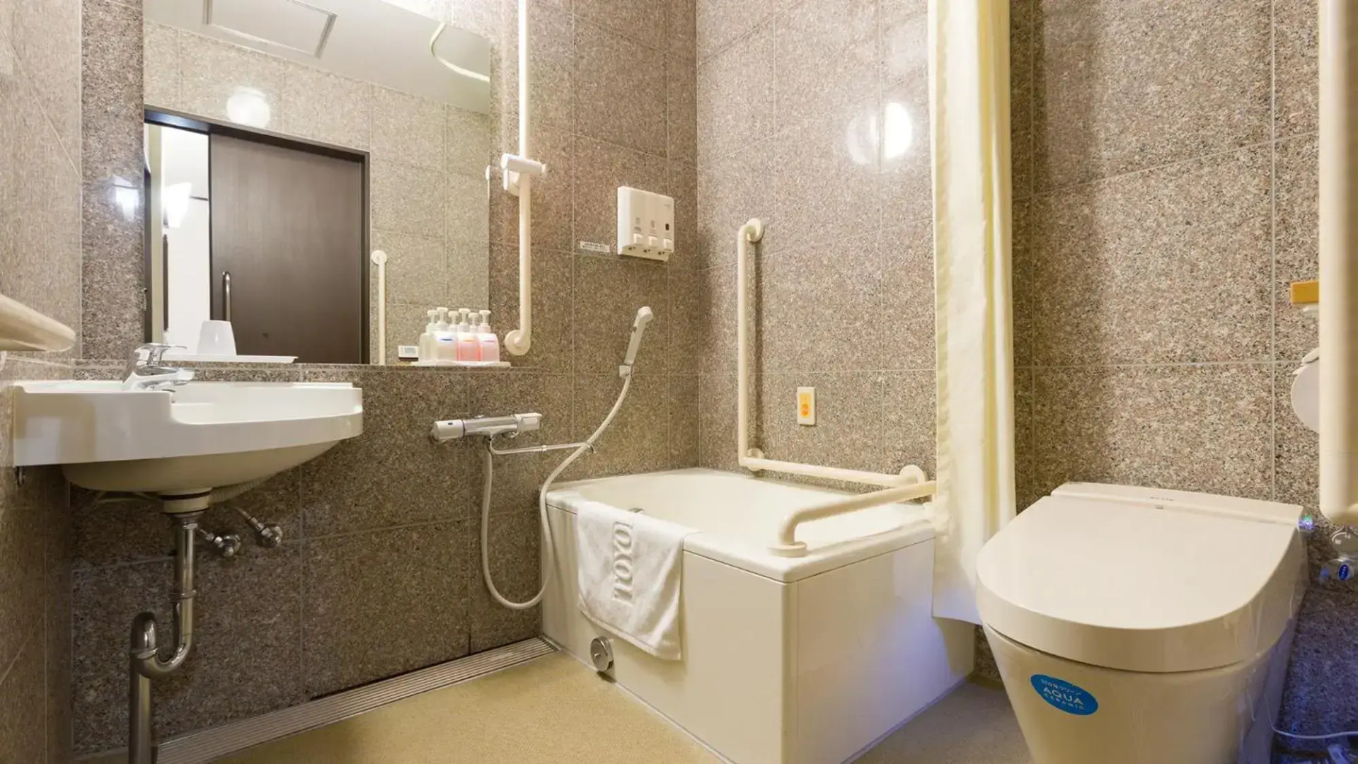 Toyoko Inn Kintetsu Yokkaichi-eki Kita-guchi