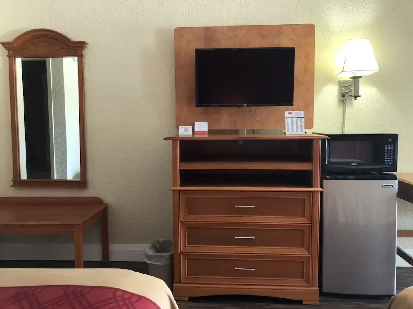 Red Roof Inn Pine Bluff