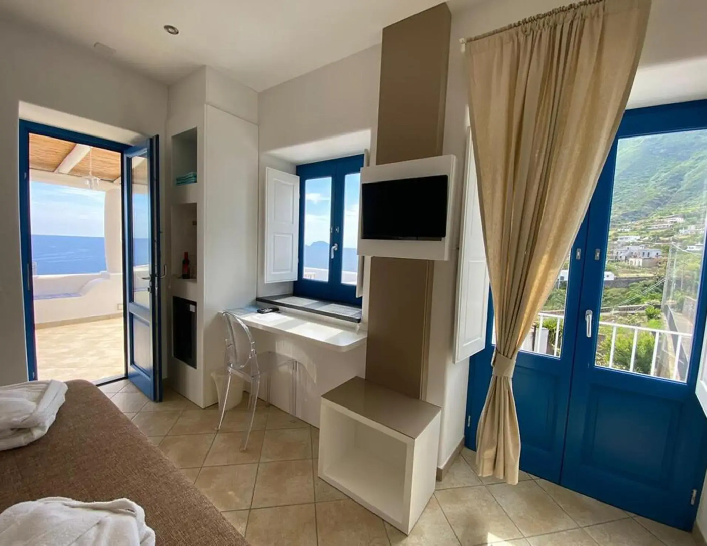 A Alera Room and Breakfast