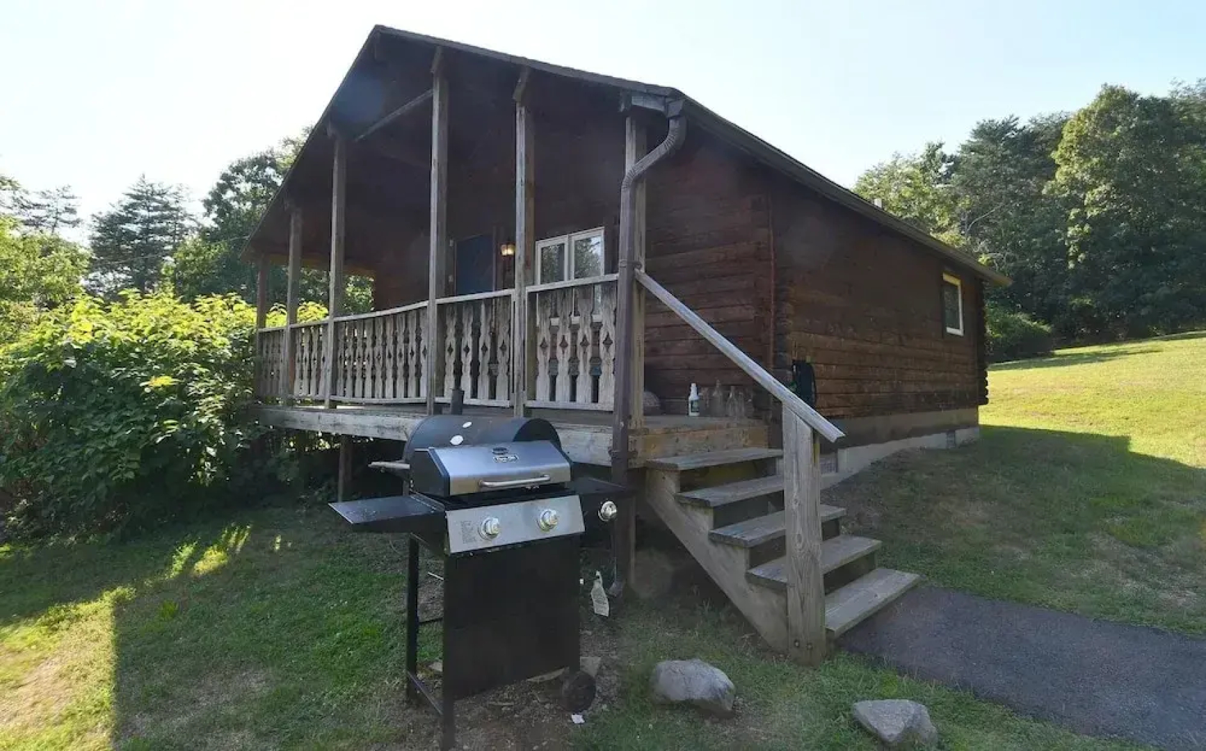 Whispering Hills - Couples Getaway