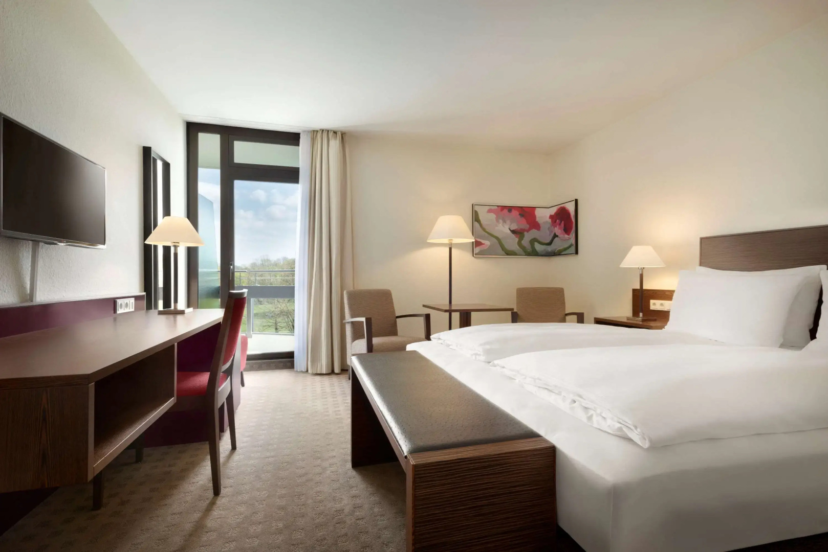 Отель Ramada by Wyndham Nuernberg Parkhotel