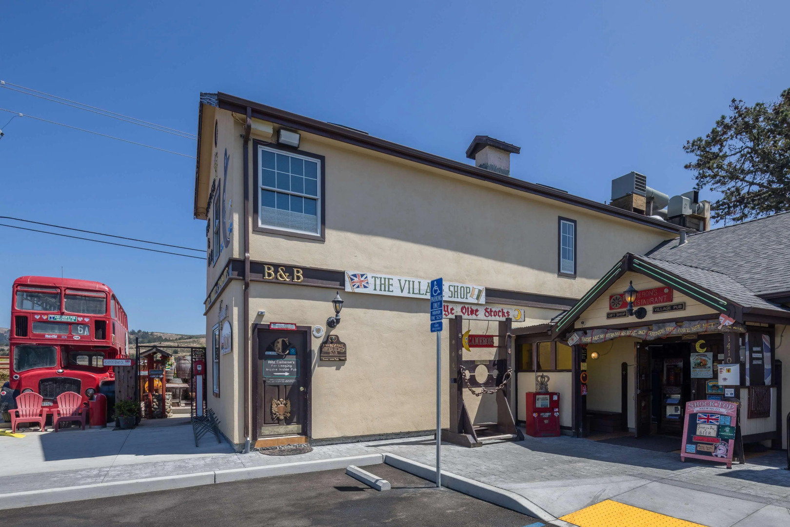 Aristocrat Hotel, BW Signature Collection