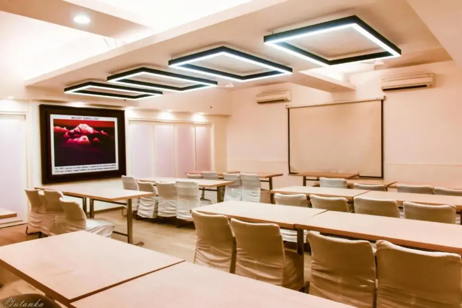 The Legend Inn - New Delhi