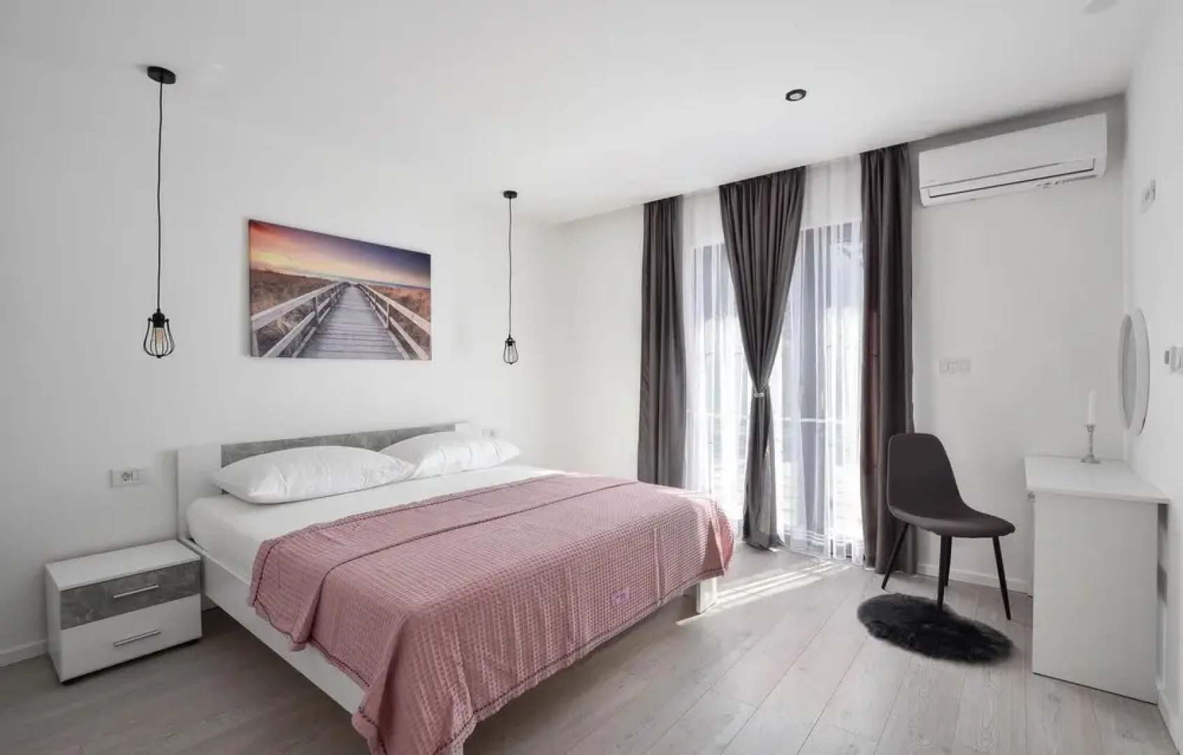 Beautiful Home in Split With 4 Bedrooms, Wifi and Outdoor Swimming Pool