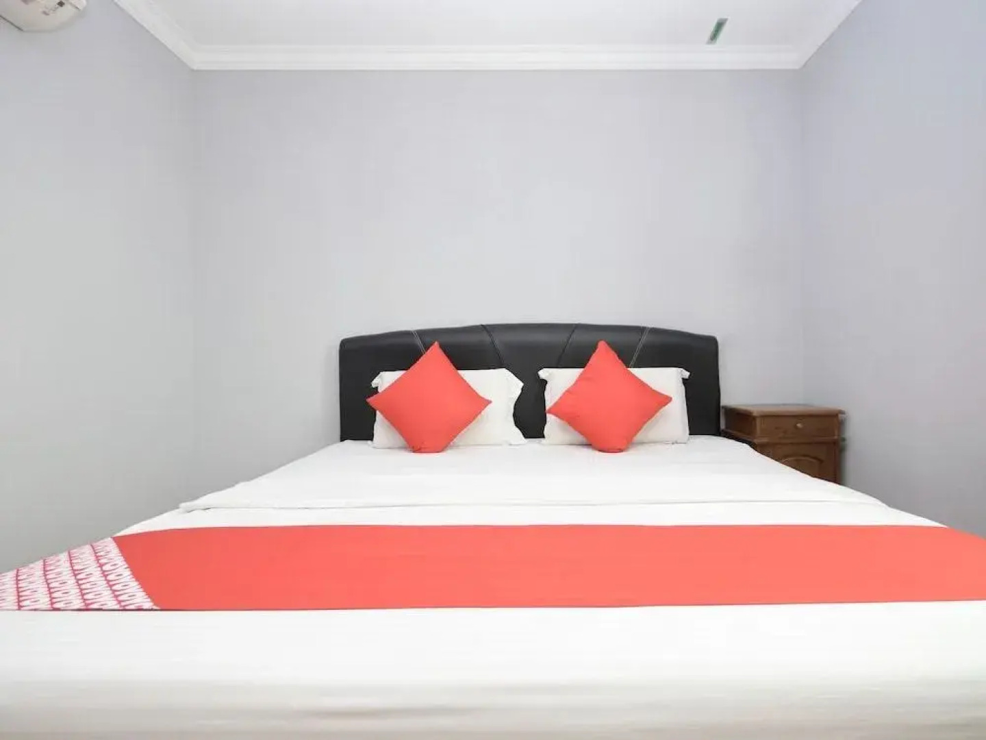 OYO 892 Hotel Grand Nadia