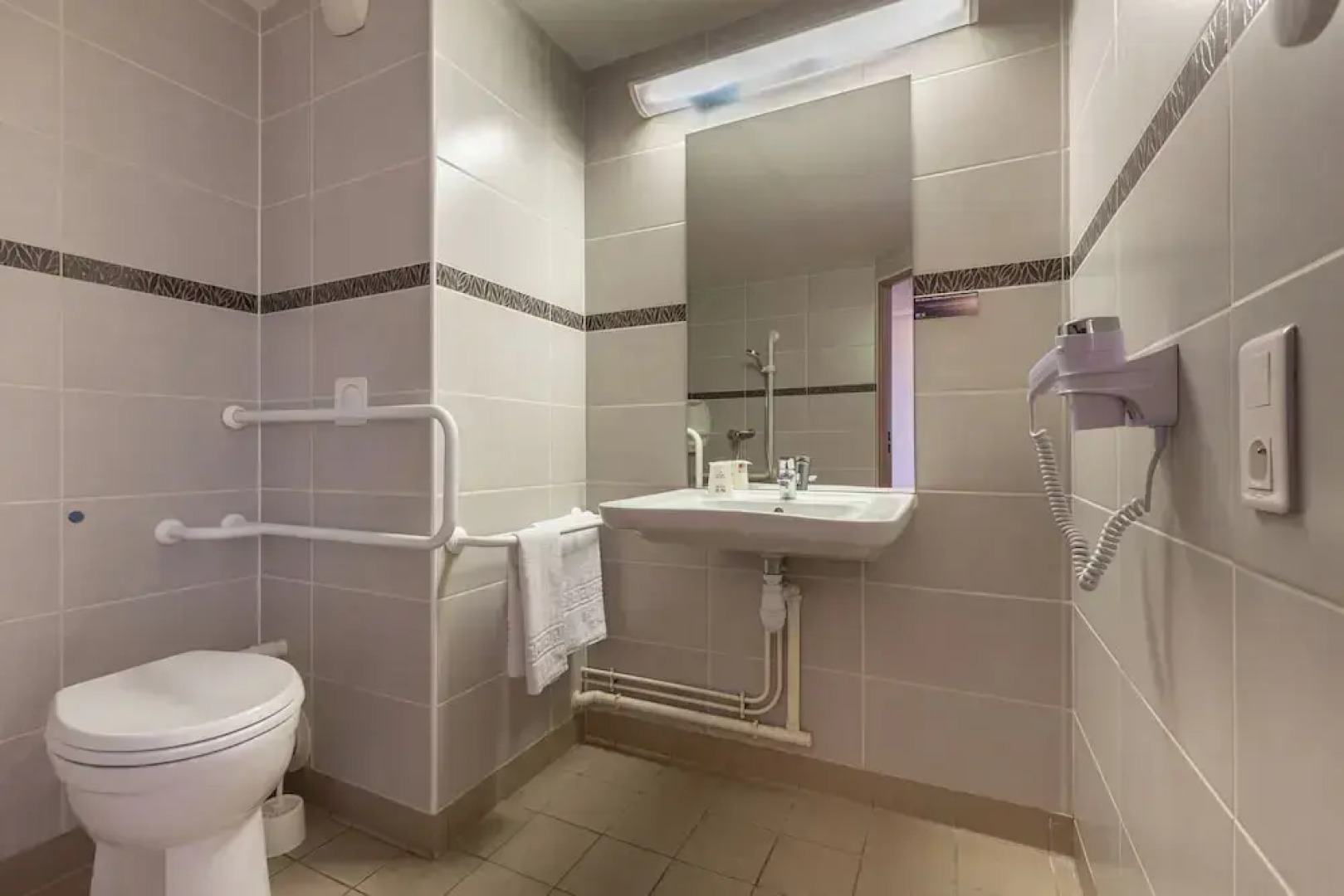 ACE Hôtel Châteauroux Déols