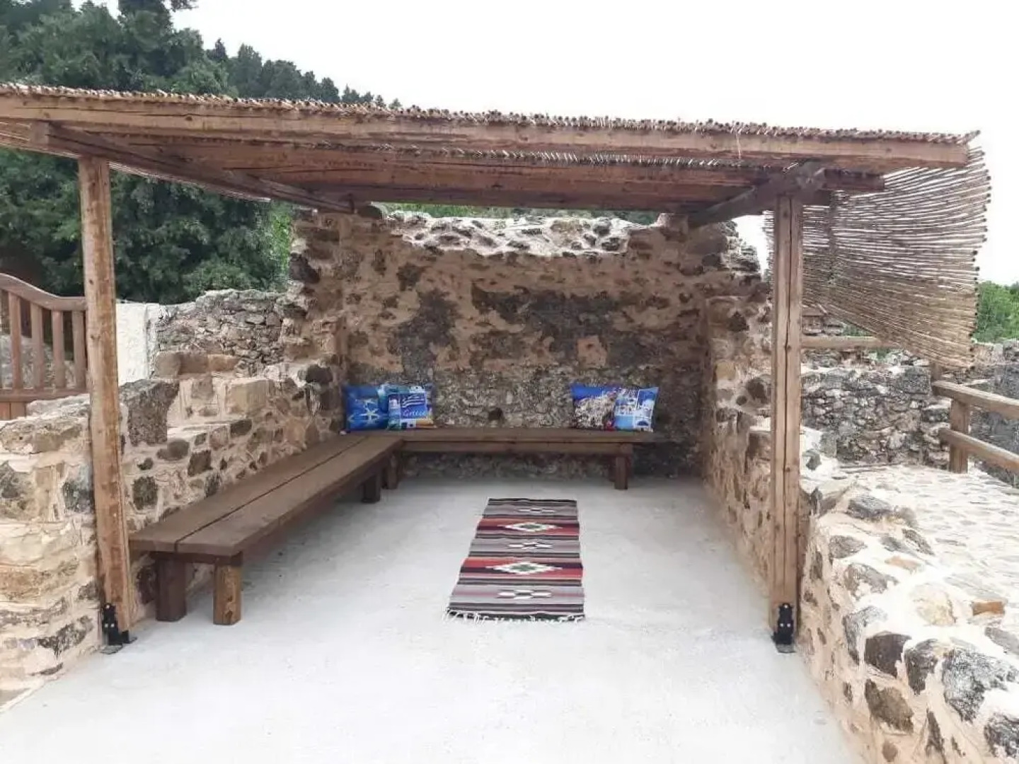 Chaihoutes stone House into Olive farm in Zia