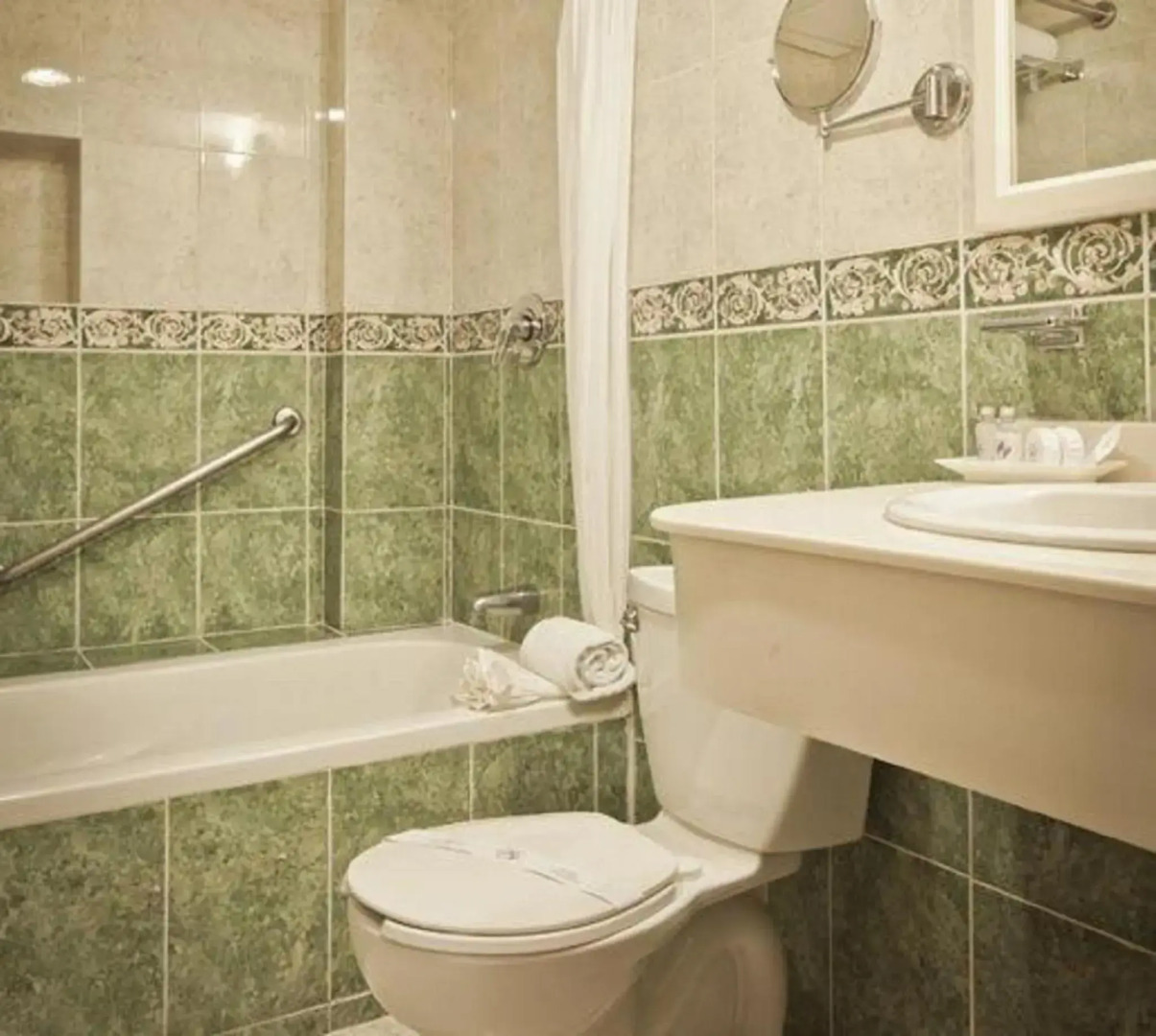 Hotel Plaza Colonial