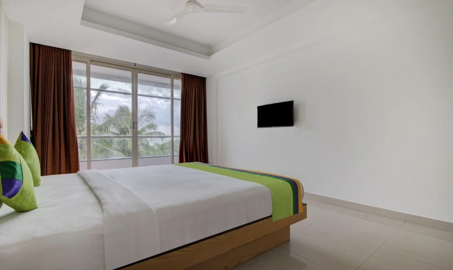 Treebo Trend Cilantro By The Sea