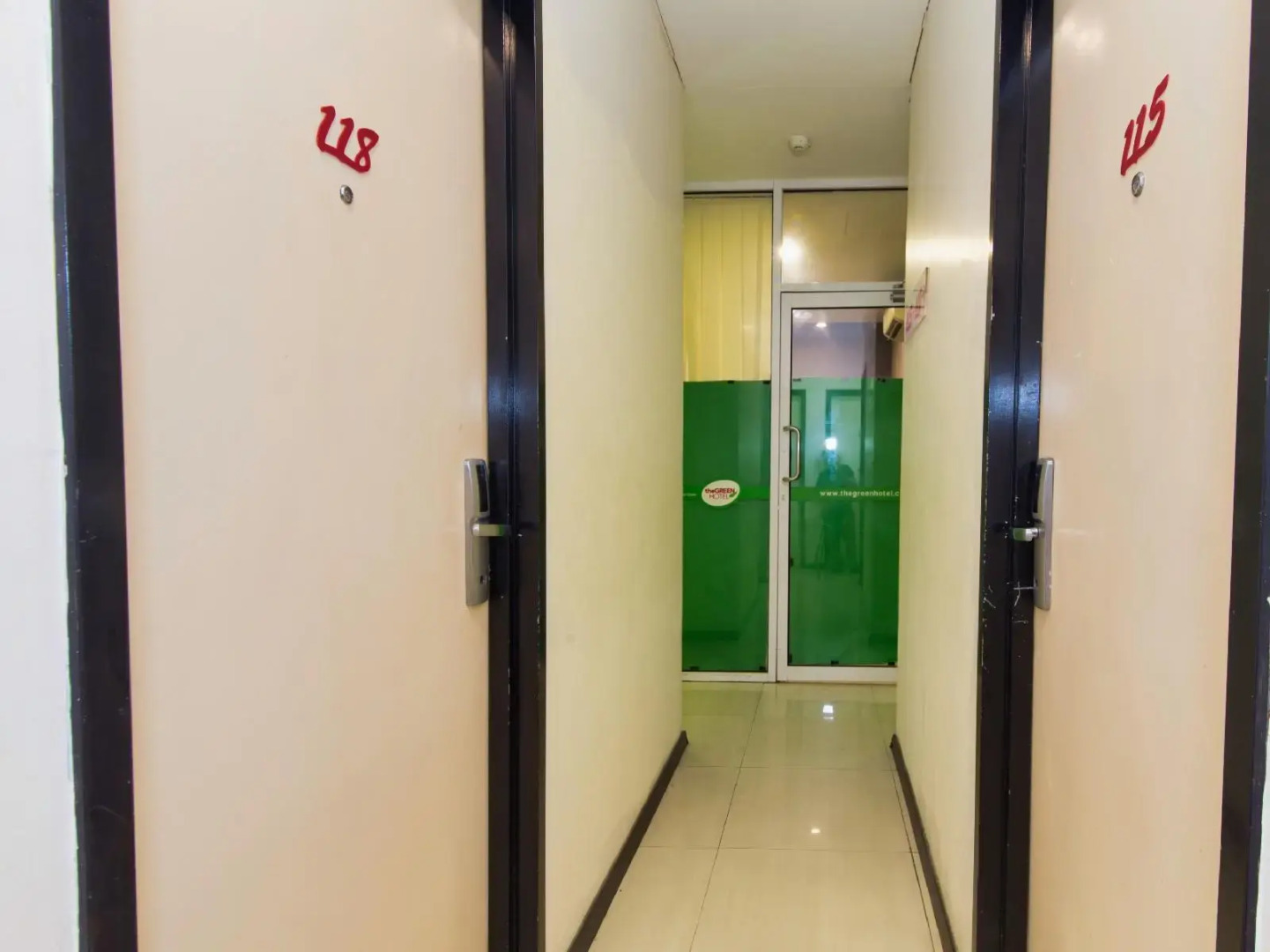 OYO 479 The Green Hotel