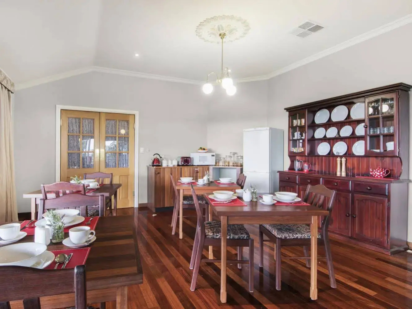 Shambhala Guesthouse