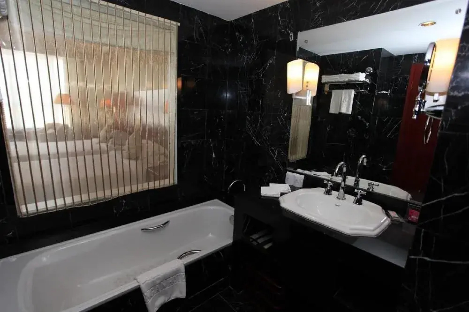 Datong Hong An International Hotel