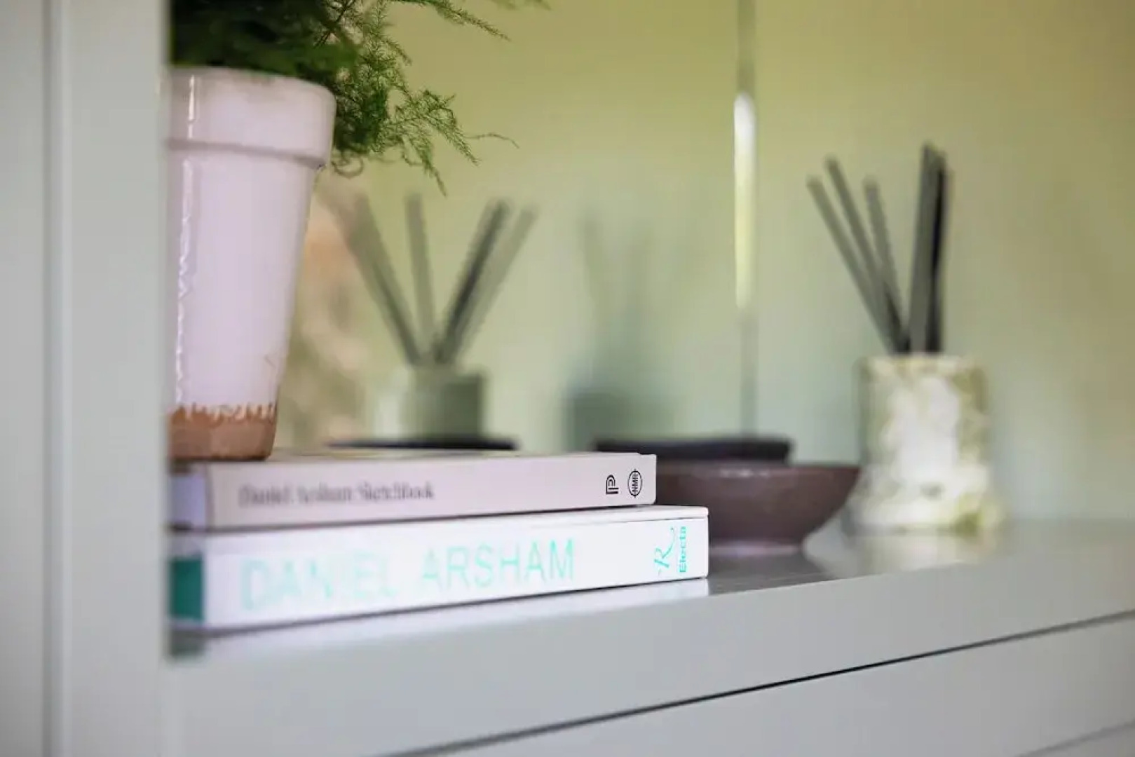 Thames Mansion - River View