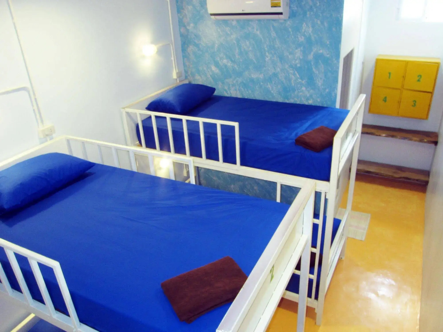 Treechart Hostel