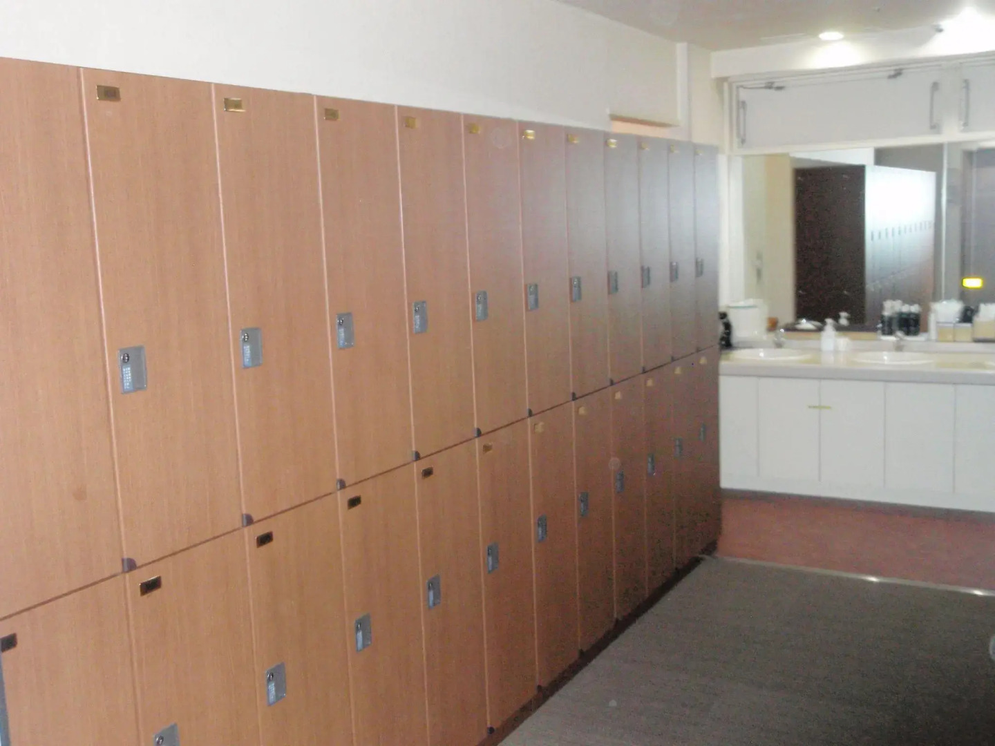 Capsule Hotel Kobe Sannomiya (Male Only)