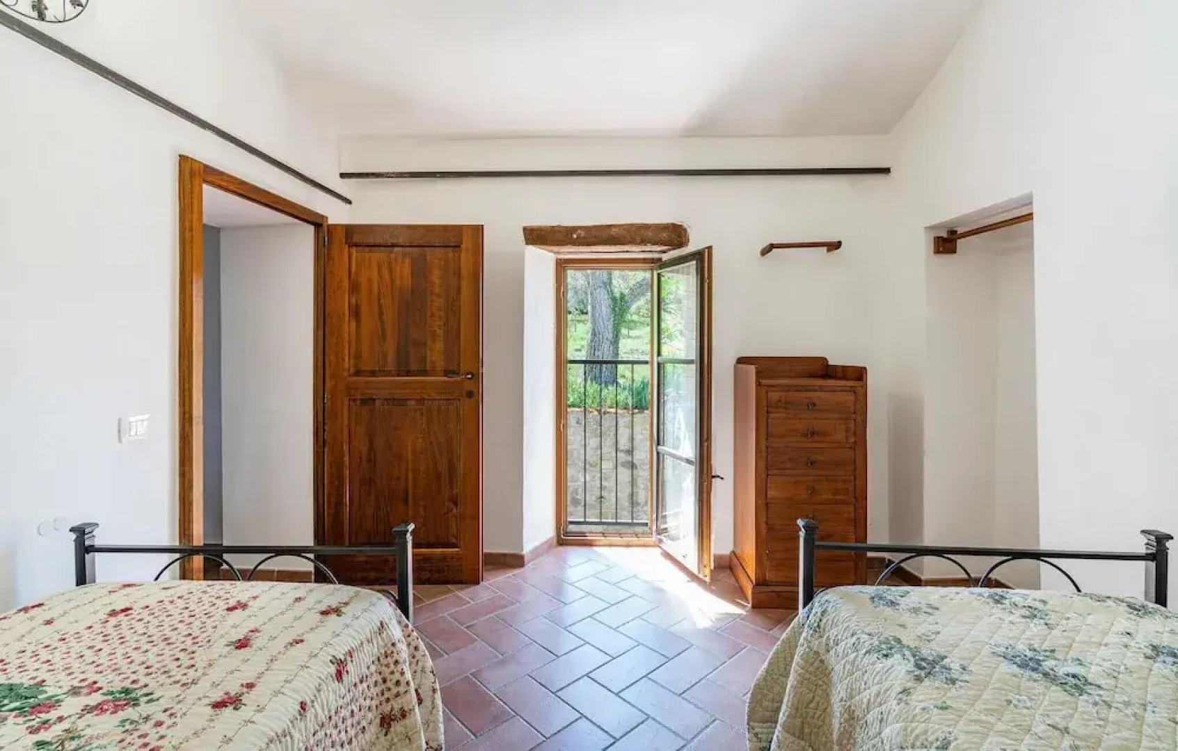 Stunning Apartment in Radicondoli With Outdoor Swimming Pool, Wifi and 2 Bedrooms