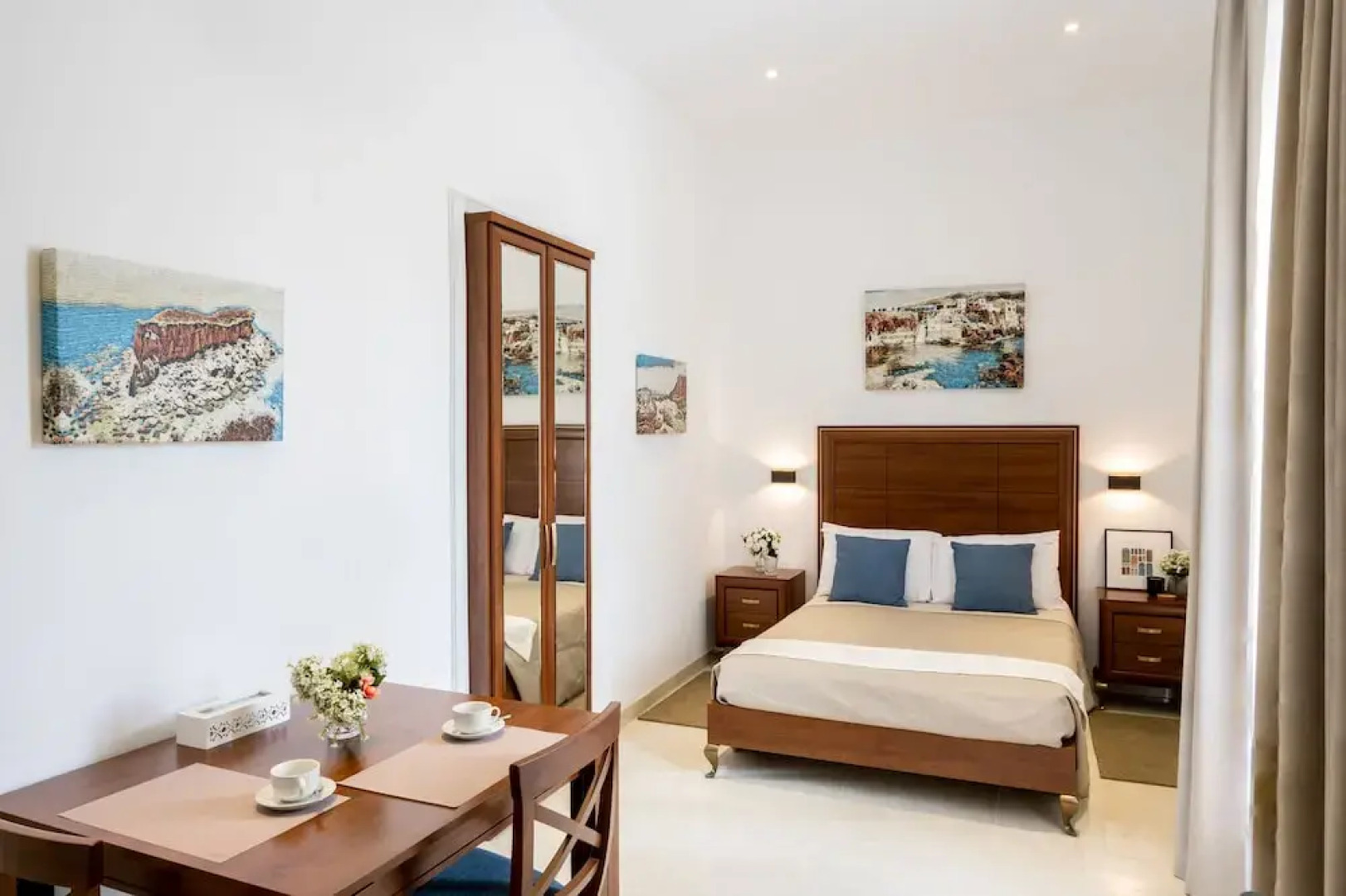 Room in Guest Room - "the 10 Square" - A Townhouse Situated in the Heart of Siggiewi Village Square