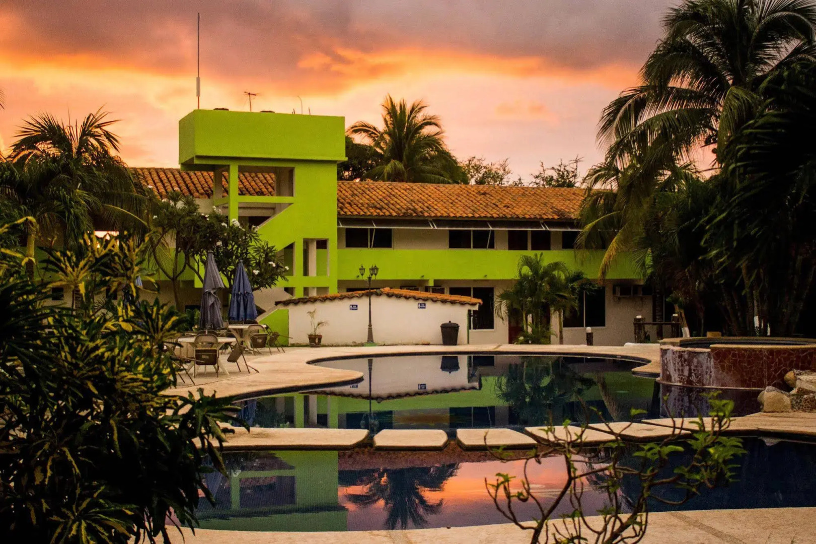 Suites & Hotel Punta Esmeralda