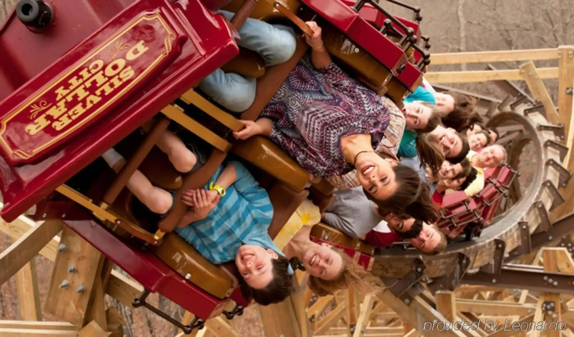 Holiday Inn Express Hotel & Suites Branson 76 Central by IHG