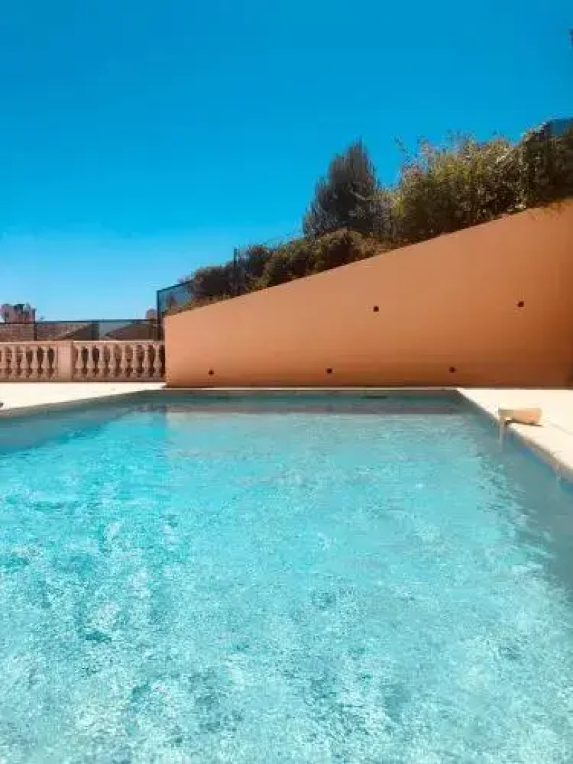 Mon Appart avec Terrasse et Piscine