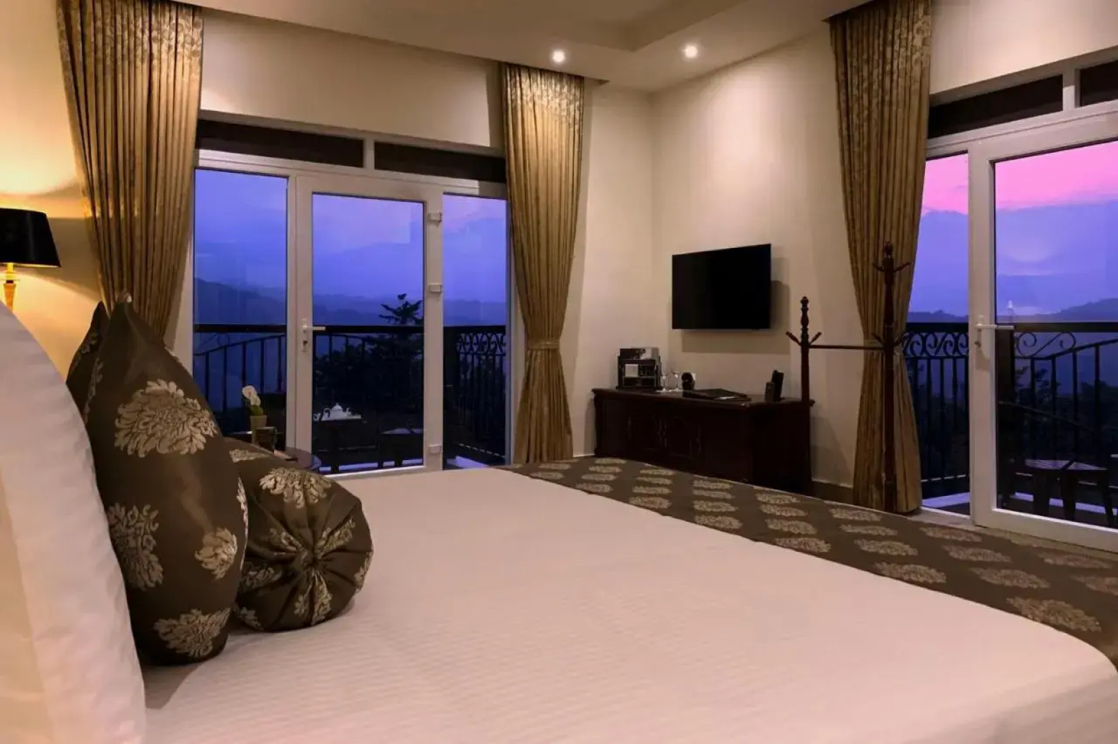 Montrose Golf Resort And Spa