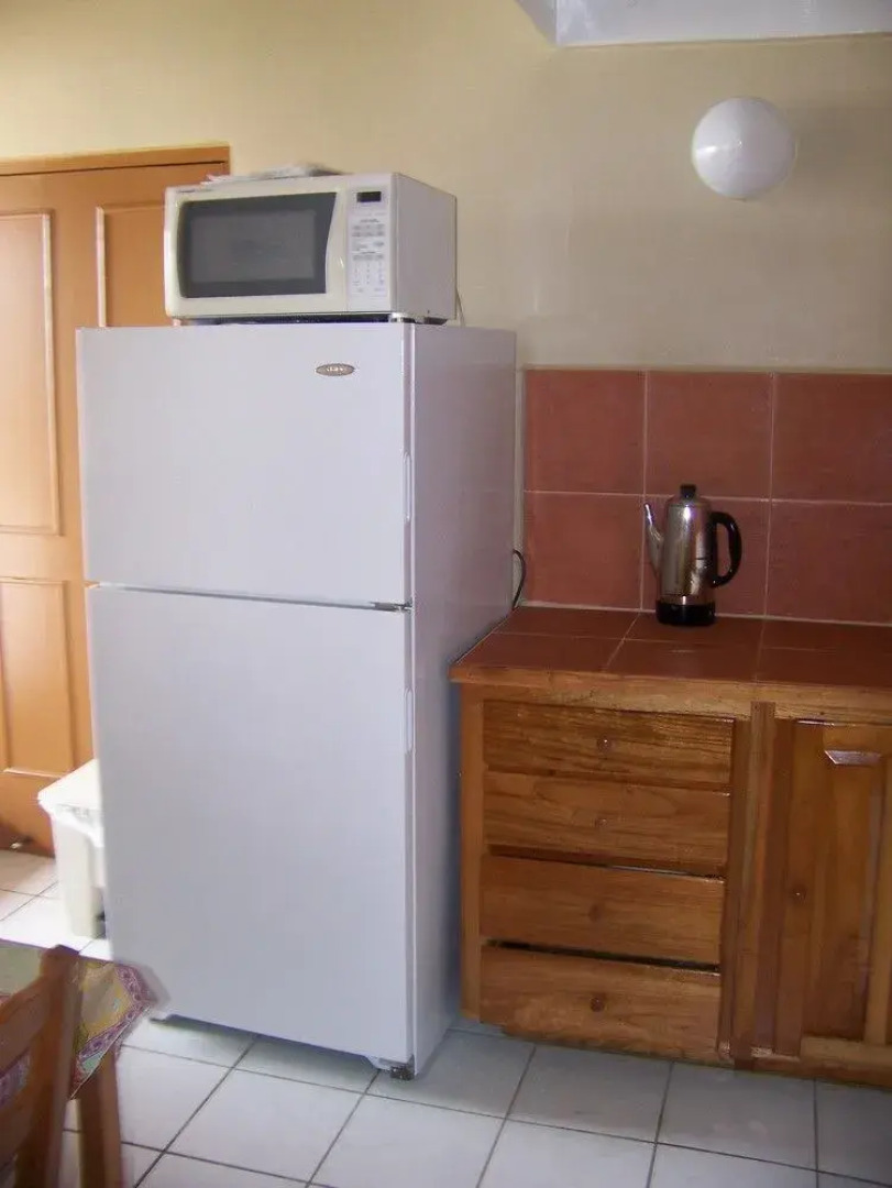 Rhodes Beach Resort Negril