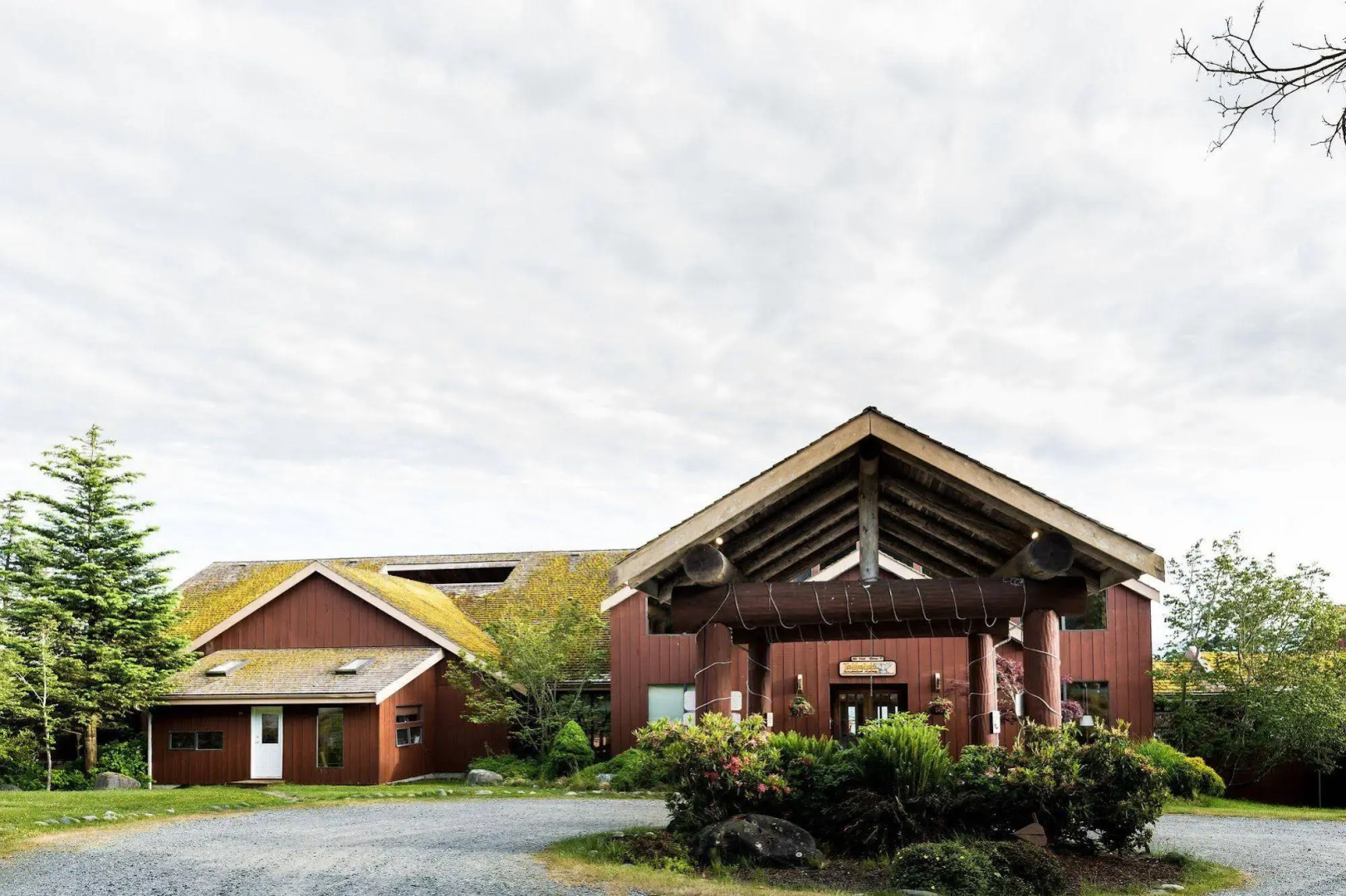 Tsa-Kwa-Luten Lodge