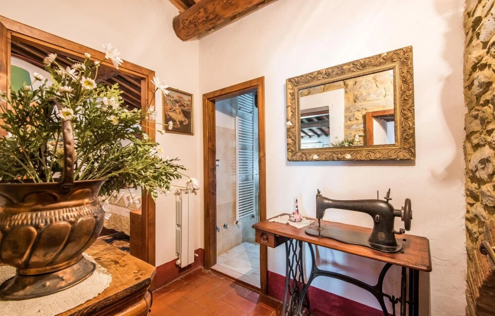 Amazing Home in Capolona With 9 Bedrooms, Wifi and Outdoor Swimming Pool
