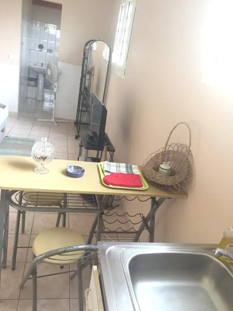 Studio in La Trinité, With Enclosed Garden and Wifi - 9 km From the Be