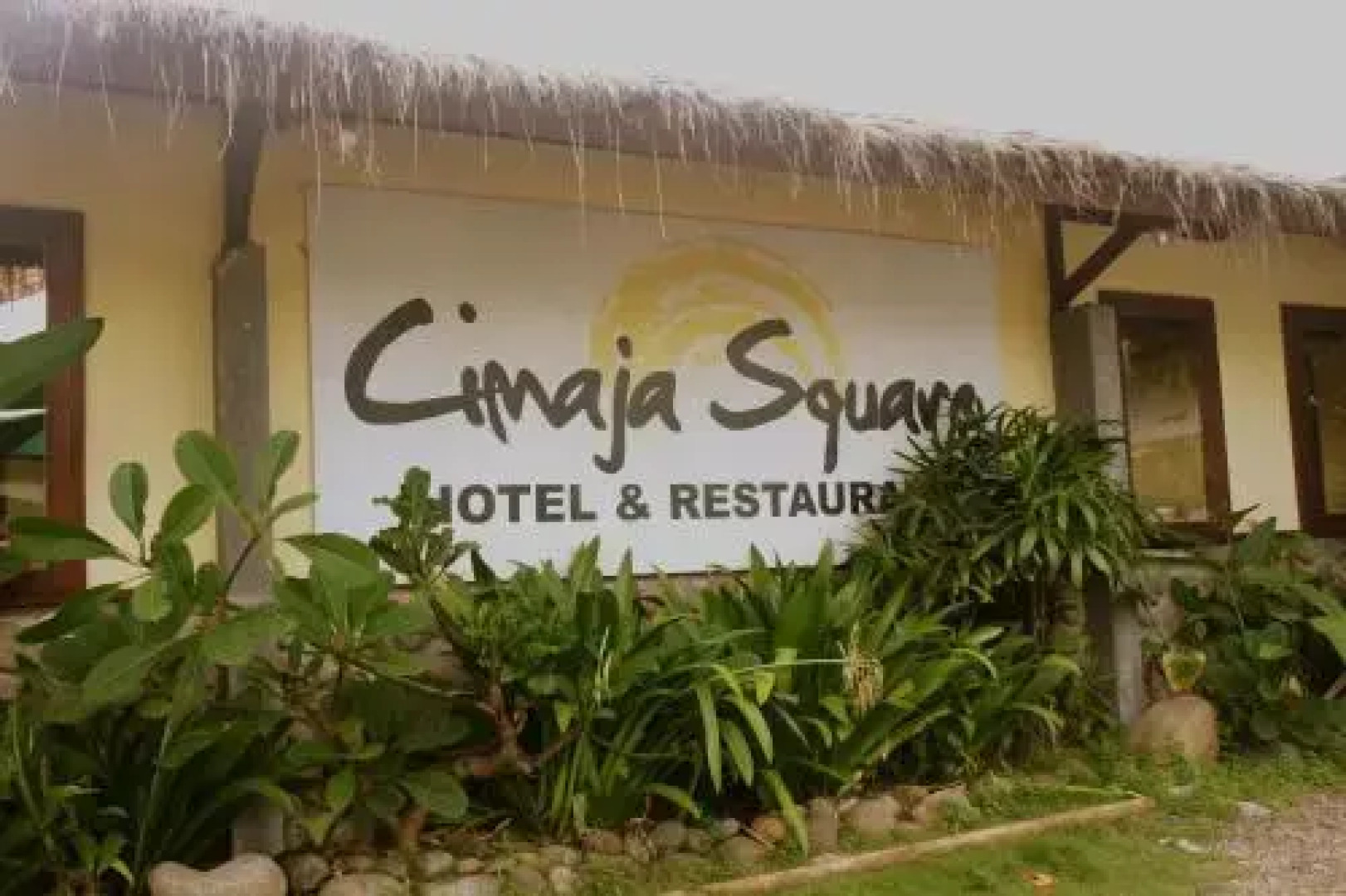 Cimaja Square Hotel & Restaurant