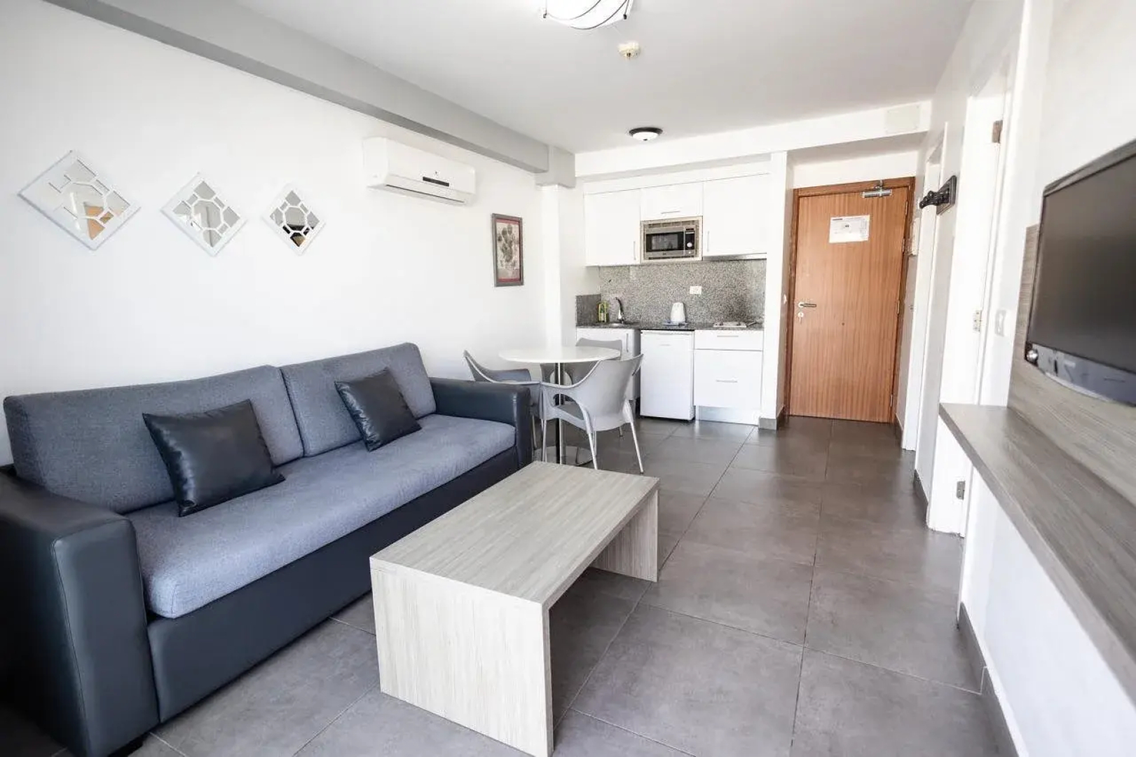 Apartamentos Castillo De Sol