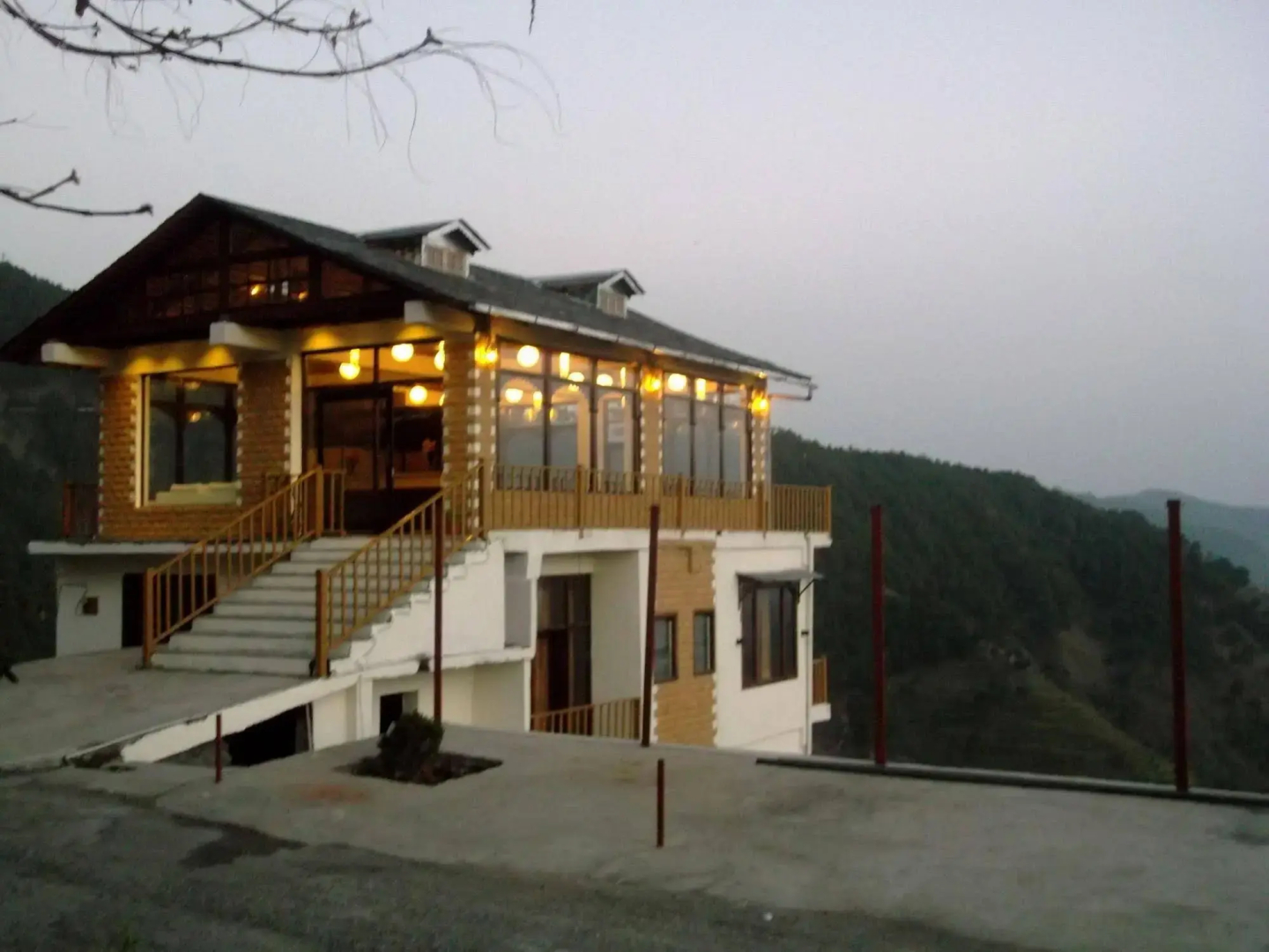 Atithis Resort