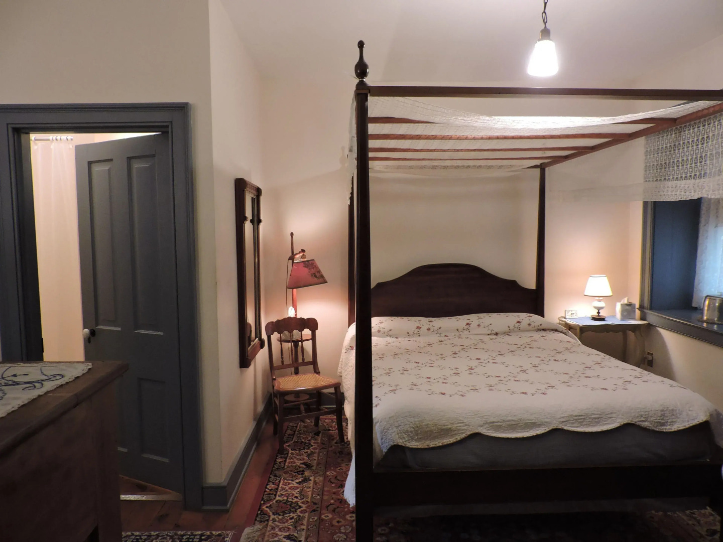 The Noon-Collins Inn