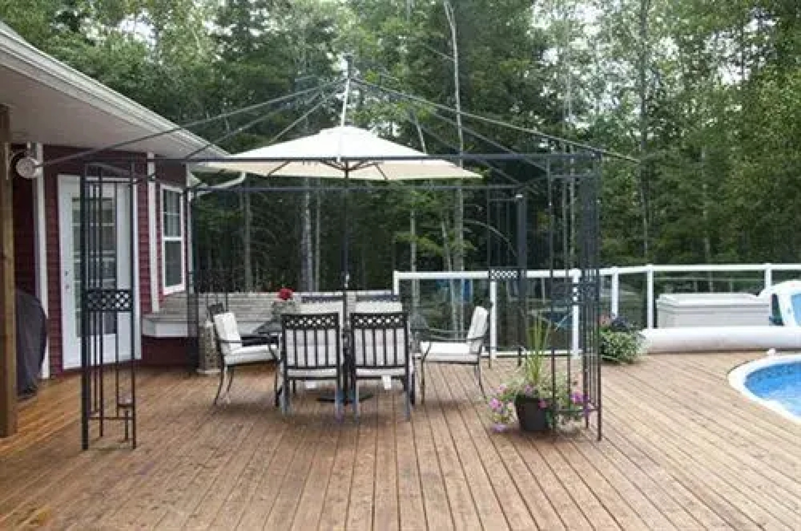 Snowflake Manor Bed & Breakfast