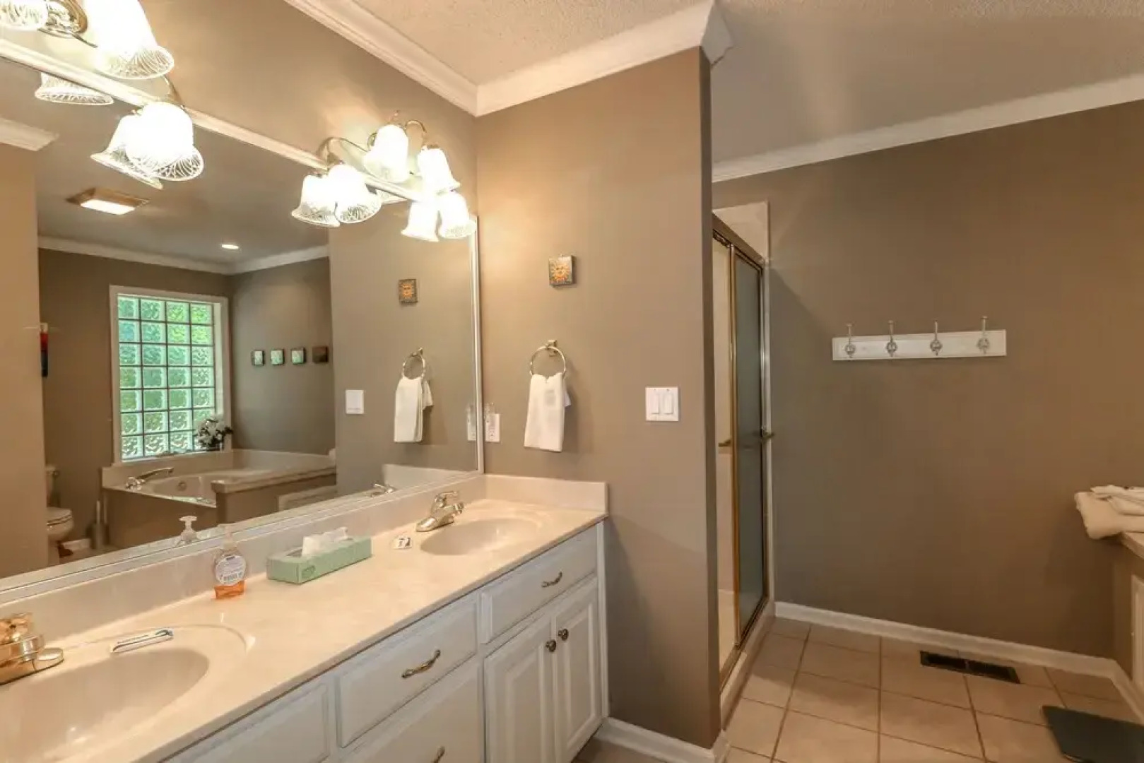 Magellan House Unit 0913 3 Bedrooms 2 Bathrooms Home