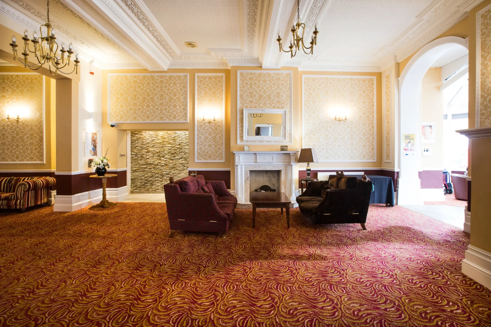 Muthu Westcliff Hotel (Near London Southend Airport)