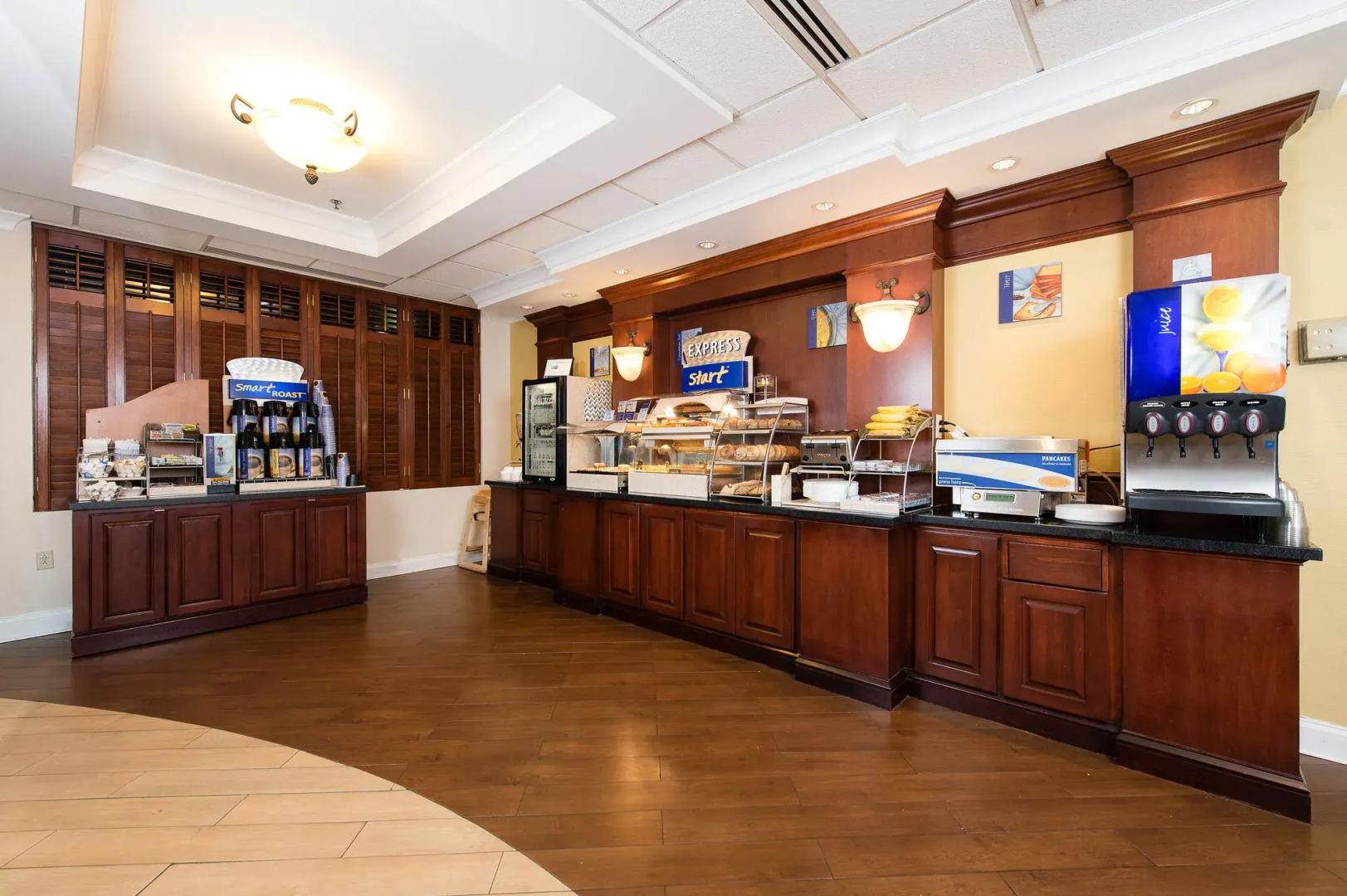 Holiday Inn Express & Suites Columbia-I-26 @ Harbison Blvd by IHG