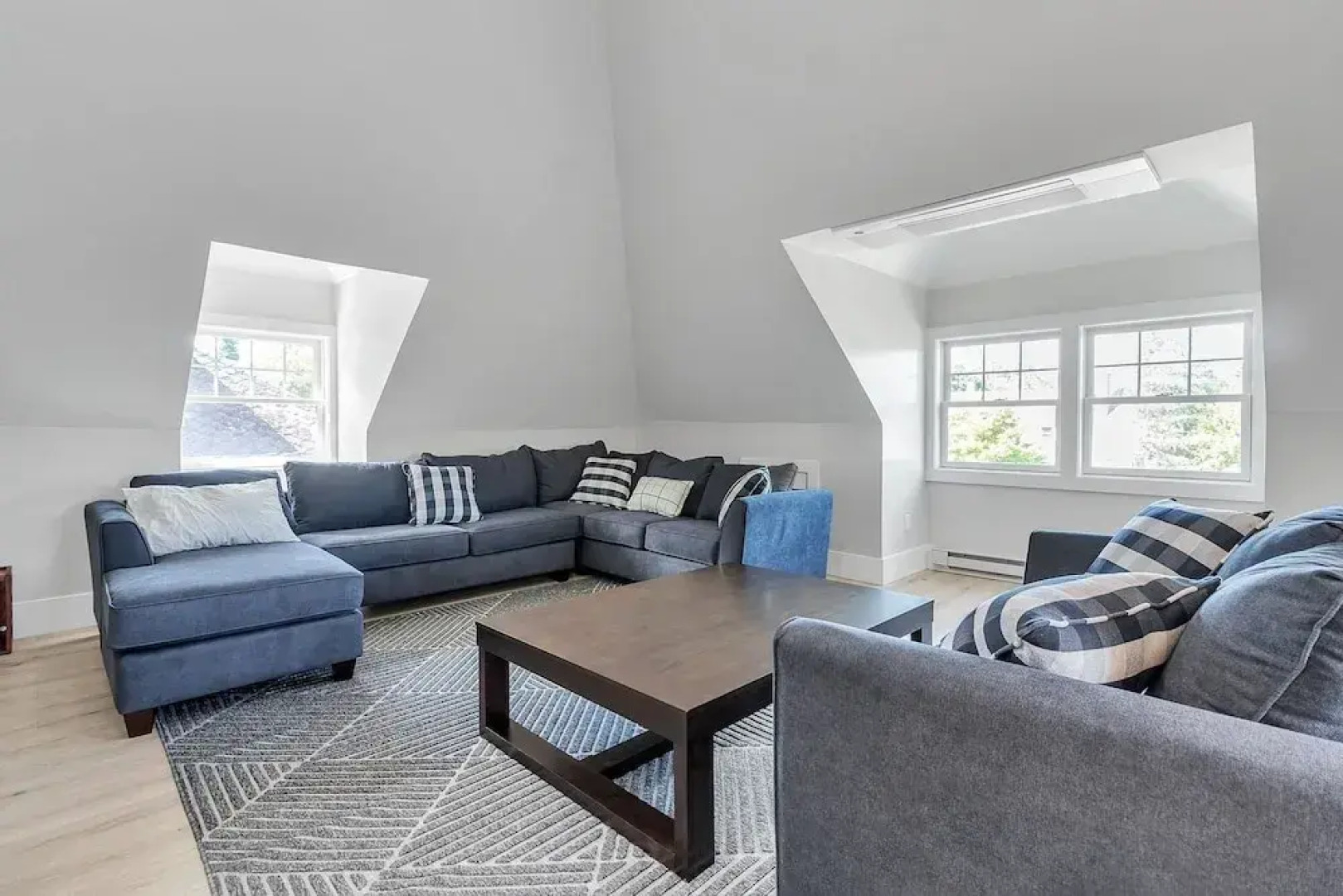 Cozy Trotter 4 Bedroom Home