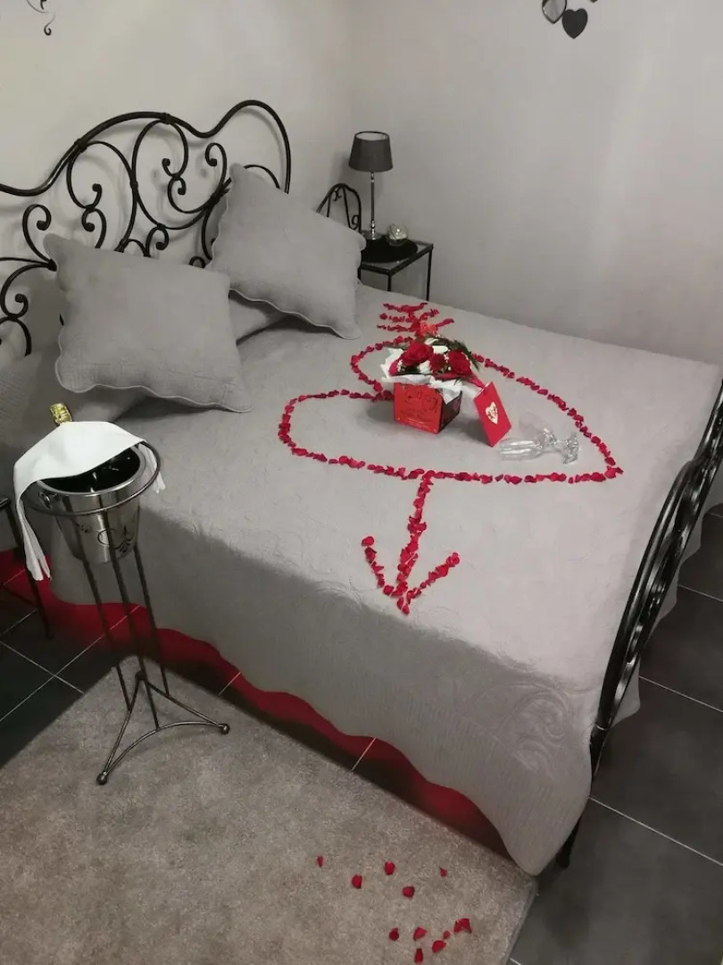 Au Plaisir Des Sens - Jacuzzi