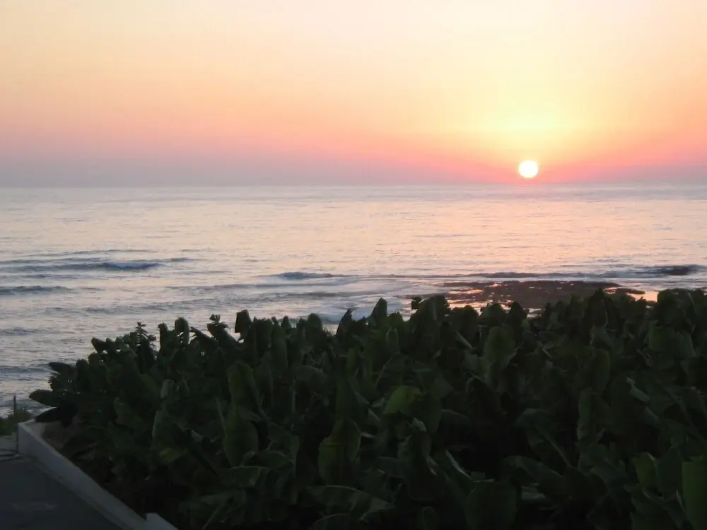 Five Waves Holiday Villas