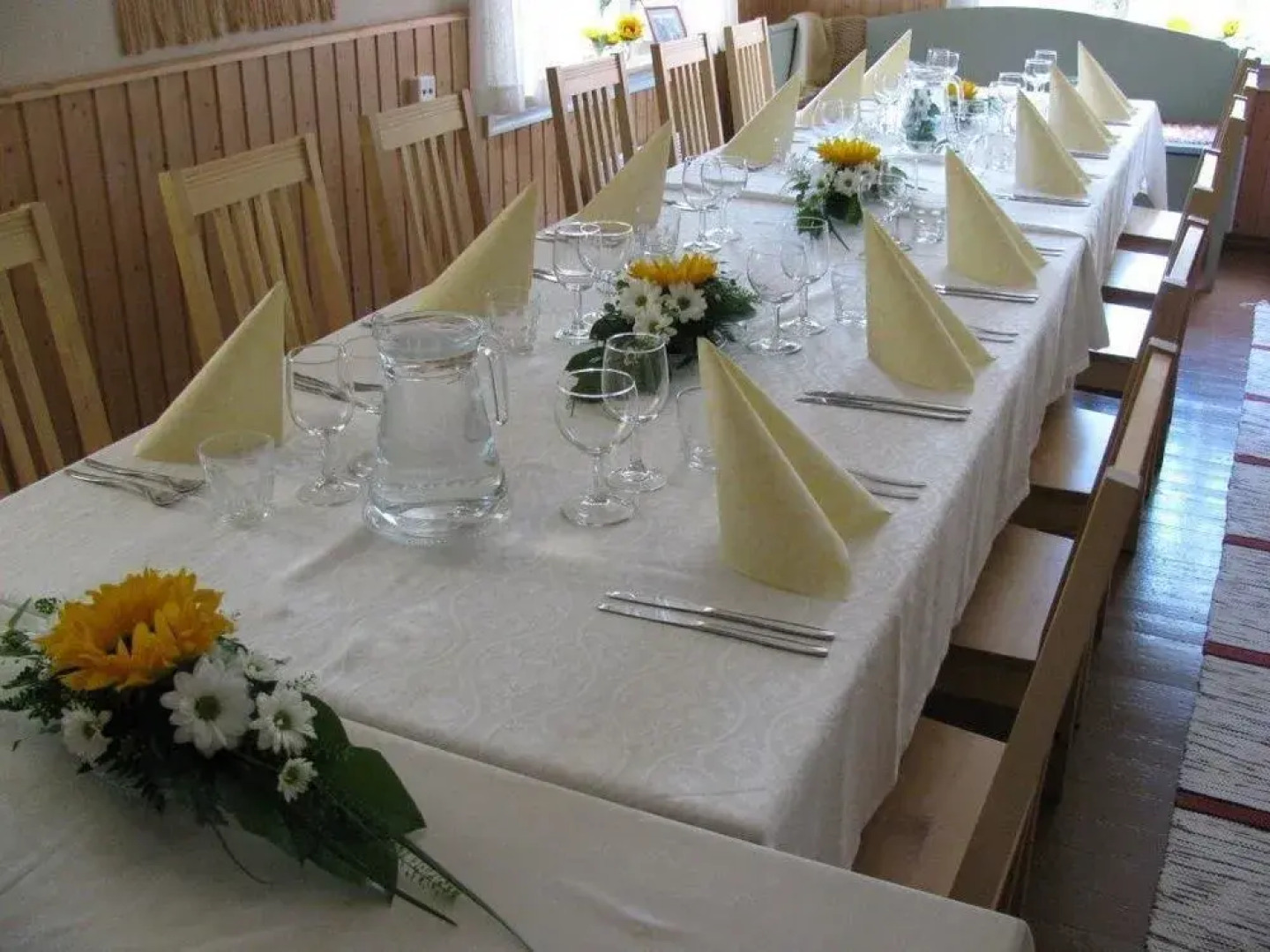 Tuhannen Tarinan Talo