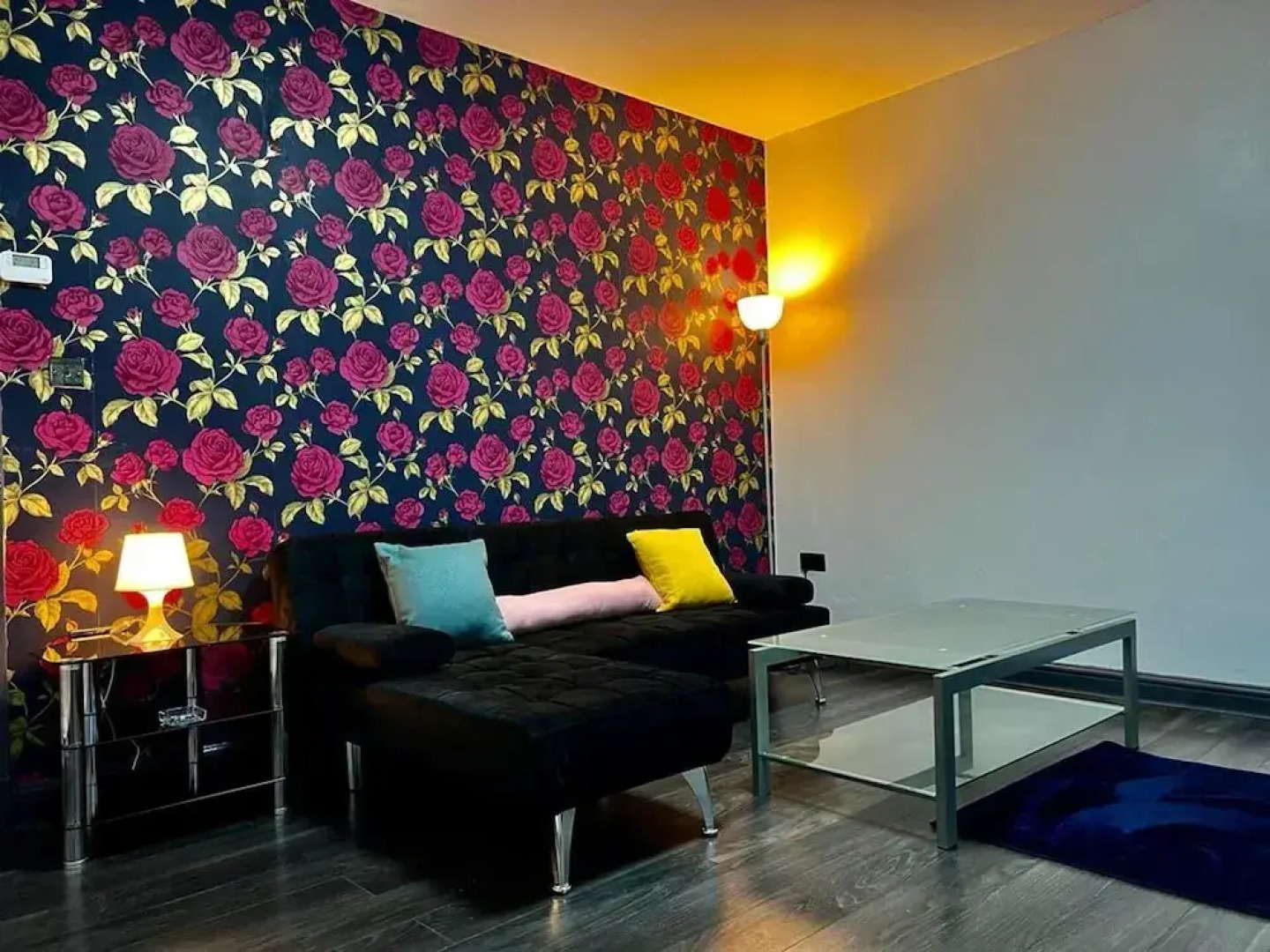 Charming 2-bedroom Home With Modern Amenities