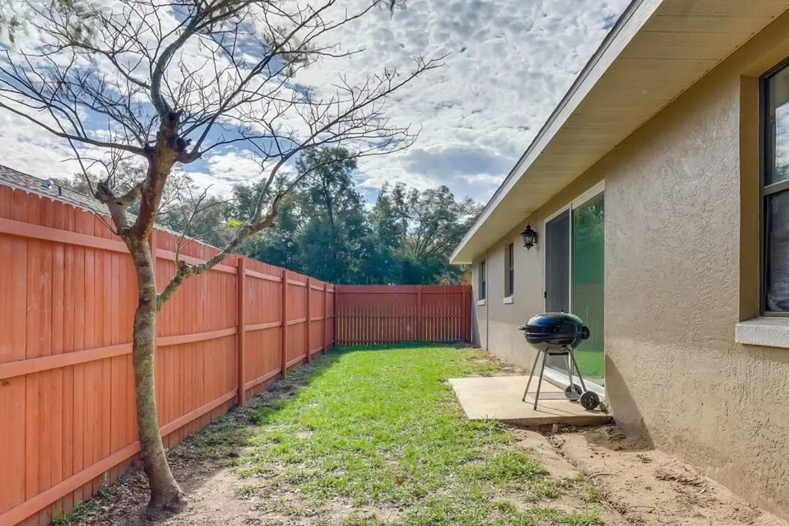 Home w/ Patio & Grill: 2 Mi to Rainbow Springs!